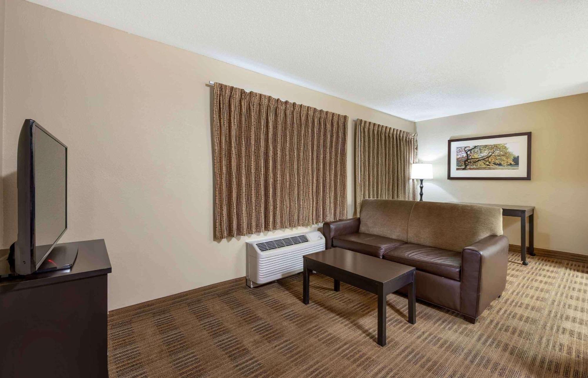Extended Stay America Select Suites - Orlando - Lake Mary - 1040 Greenwood Blvd Dış mekan fotoğraf