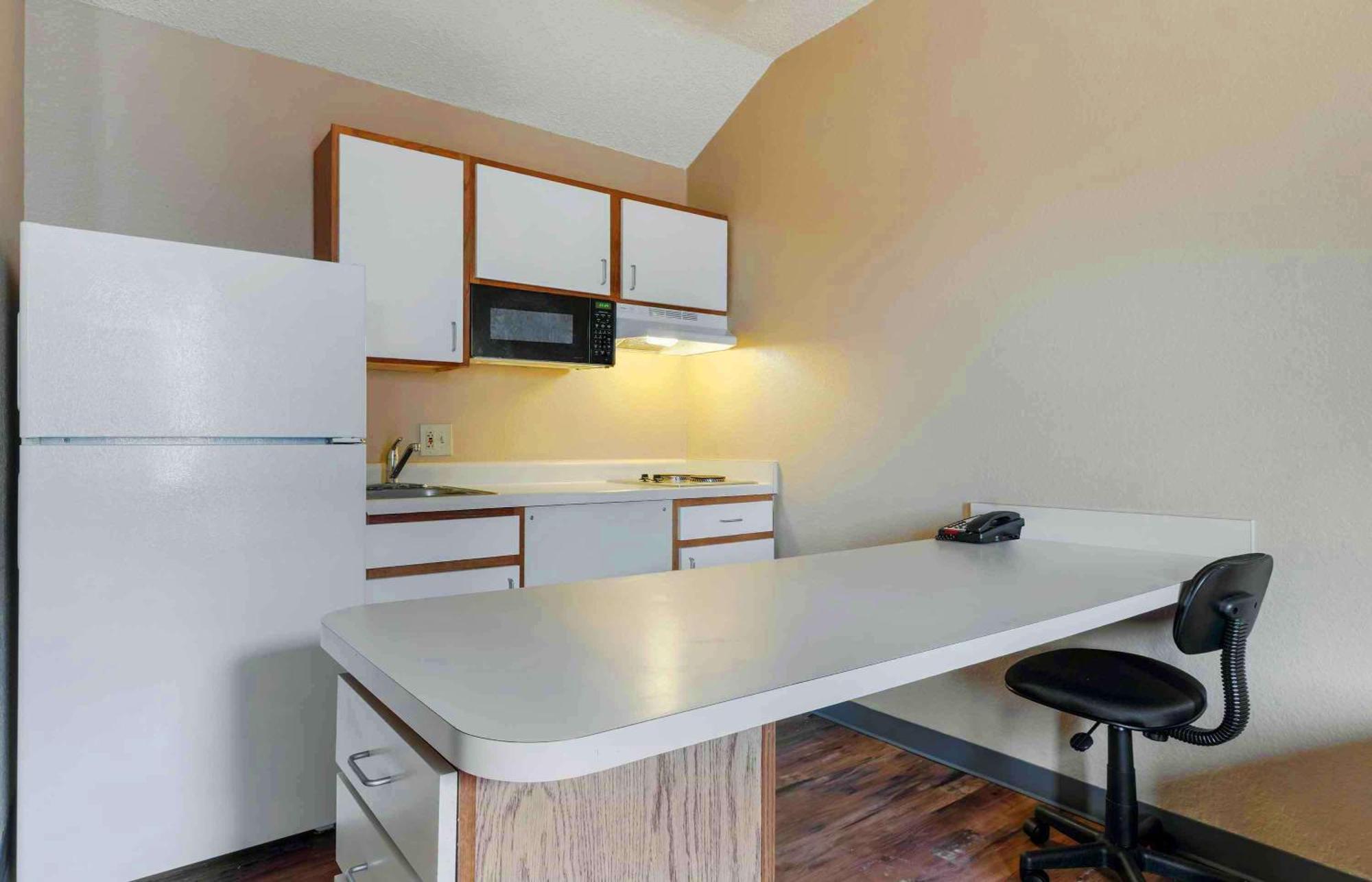 Extended Stay America Select Suites - Orlando - Lake Mary - 1040 Greenwood Blvd Dış mekan fotoğraf