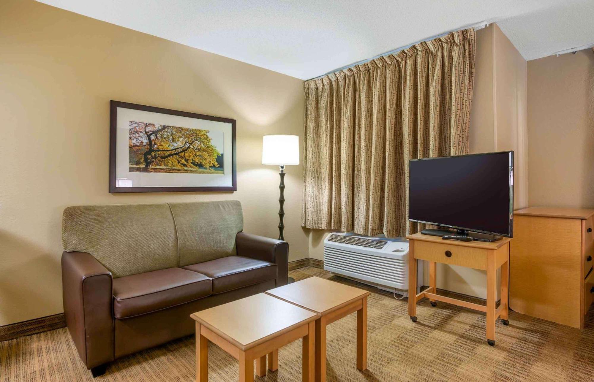 Extended Stay America Select Suites - Orlando - Lake Mary - 1040 Greenwood Blvd Dış mekan fotoğraf