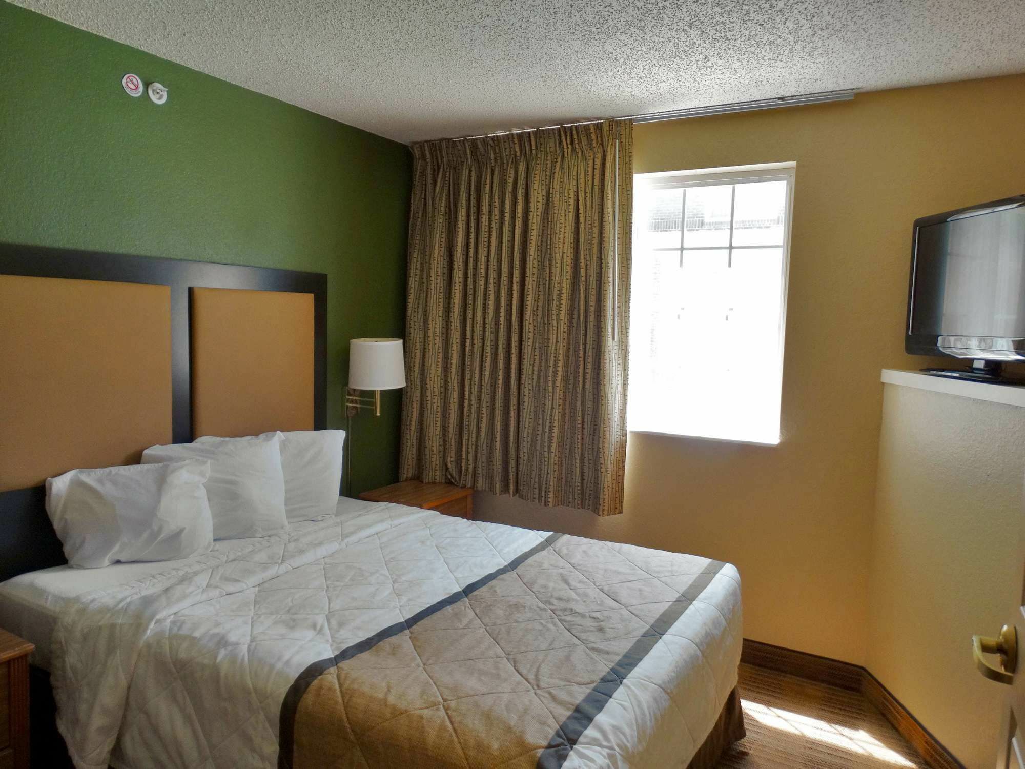 Extended Stay America Select Suites - Orlando - Lake Mary - 1040 Greenwood Blvd Dış mekan fotoğraf